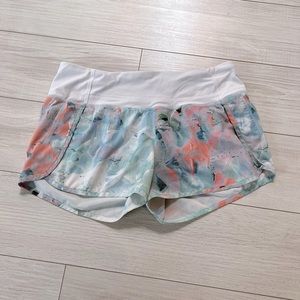 Lululemon speed up running short